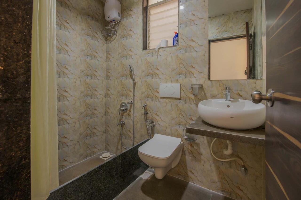 Stayvista'S Vine & Splash - Riverside Villa With An Infinity Pool And Indoor Games Karjat Exteriér fotografie